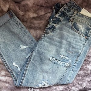NWT AE Tomgirl Jeans